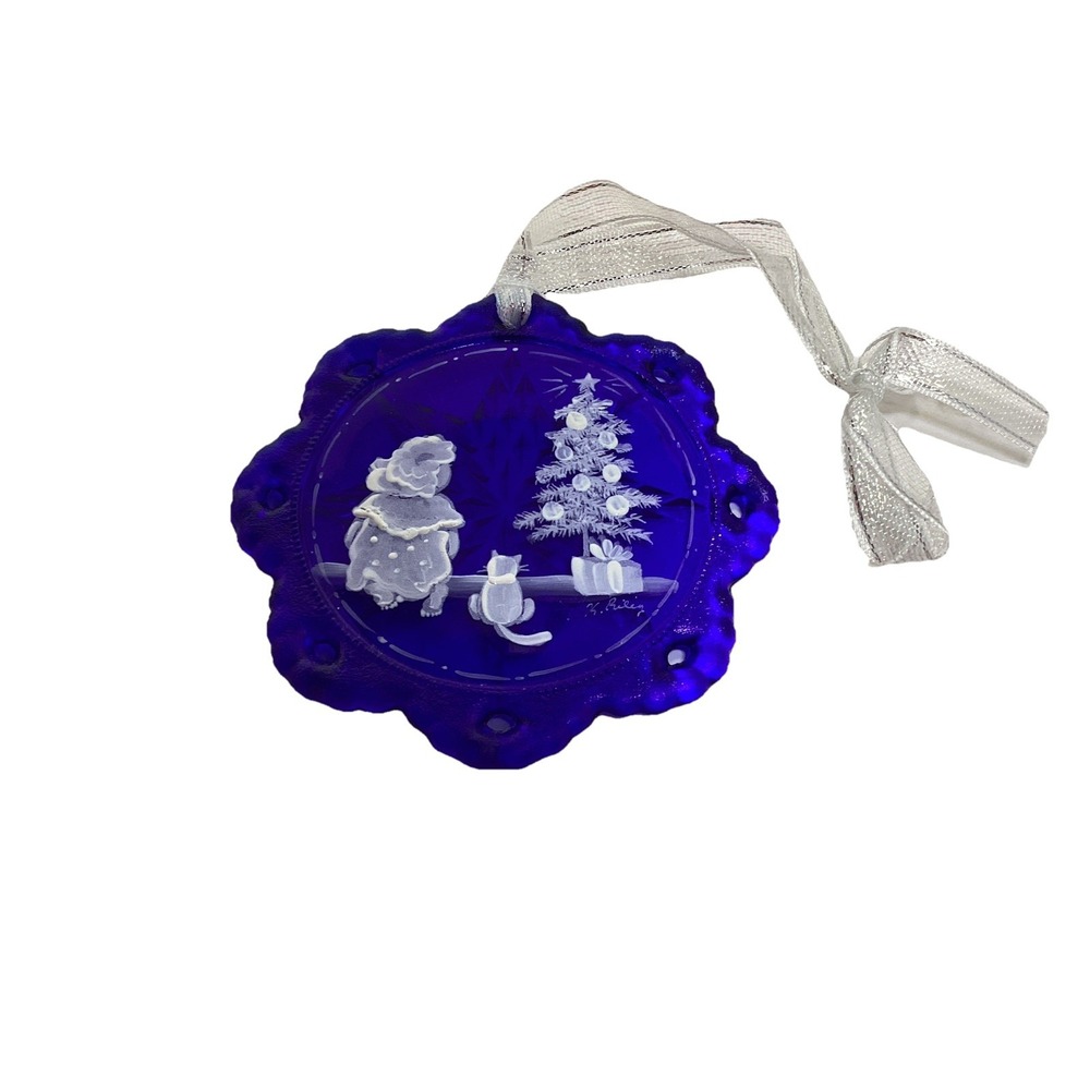 Fenton Cobalt Blue Glass Mary Gregory Kitty Hand Painted Ornament #2477/2500